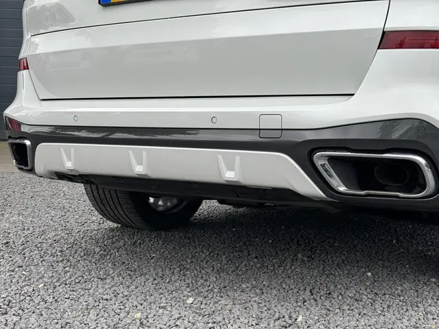 BMW X5 xDrive40i High Executive 7p. 2019 Benzine 48