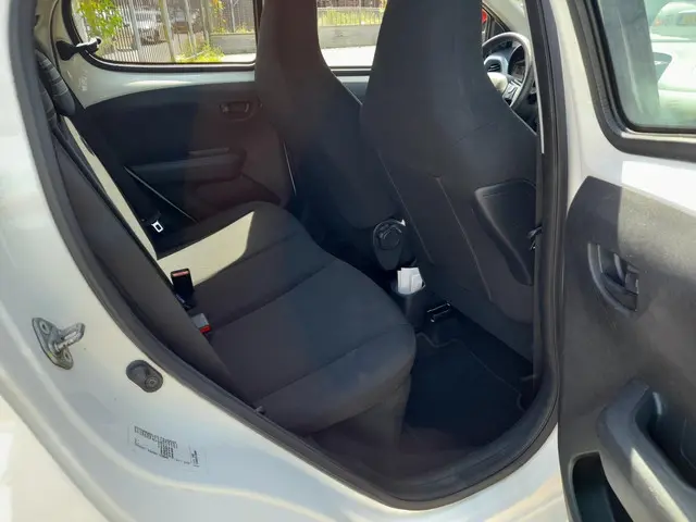 Peugeot 108 1.0 e-VTi Blue Lion 2016 Benzine 10