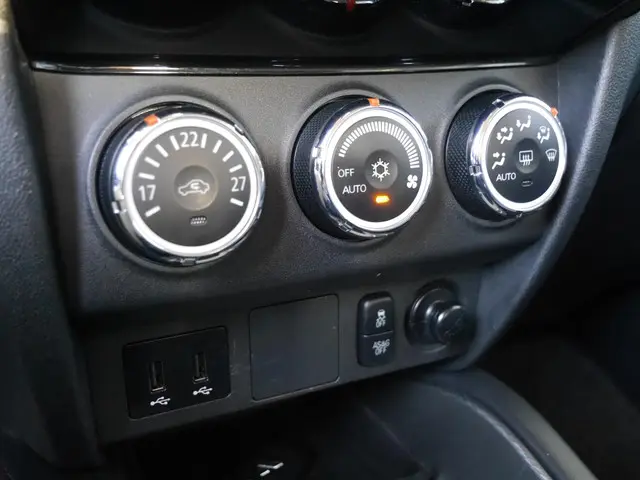 Mitsubishi ASX 1.6 Cleartec Connect Pro+ 2019 Benzine 25