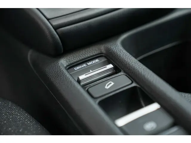 Honda HR-V 1.5i e:HEV ELEGANCE 2022 Hybride Benzine 47