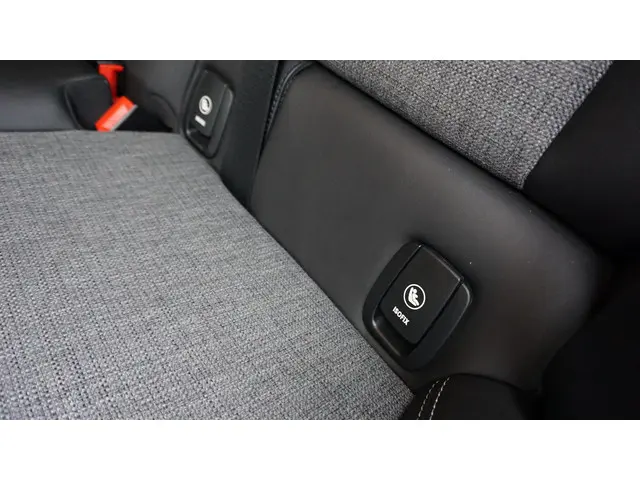 MINI Cooper 1.5 136pk Automaat 5Drs Chili 2018 Benzine 31