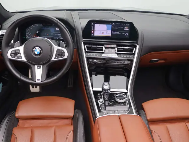BMW 8 Serie Cabrio 840i 2021 Benzine 7