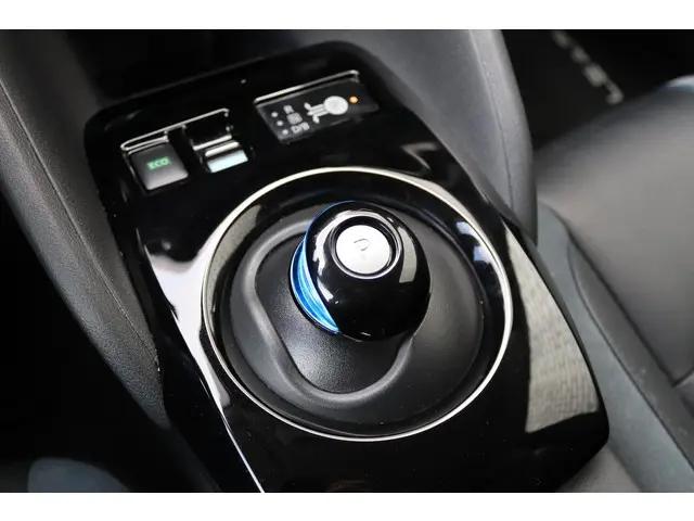 Nissan Leaf Tekna 40 kWh 2022 Elektrisch 25