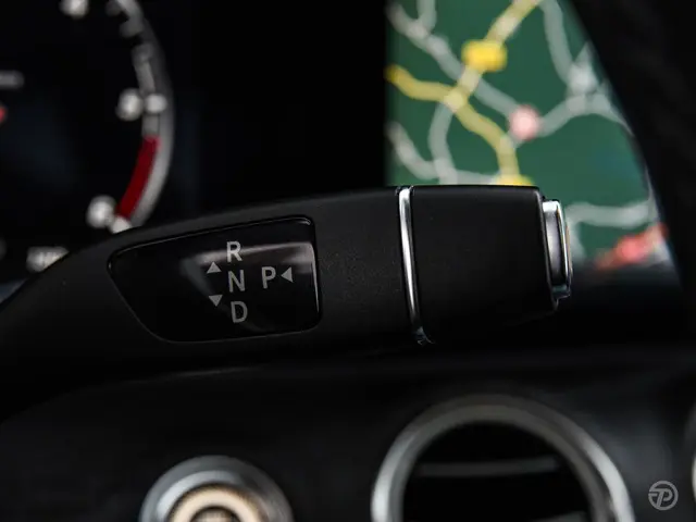 Mercedes-Benz E-Klasse 220 d Prestige 2015 Diesel 22