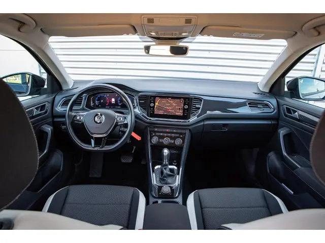 Volkswagen T-Roc 2.0 TSI 4Motion Sport 2018 Benzine 3