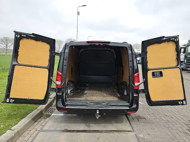 Mercedes-Benz Vito 114 2017 Diesel 15