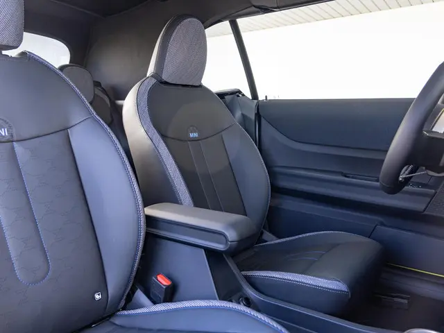 MINI Cabrio C 2025 Benzine 19