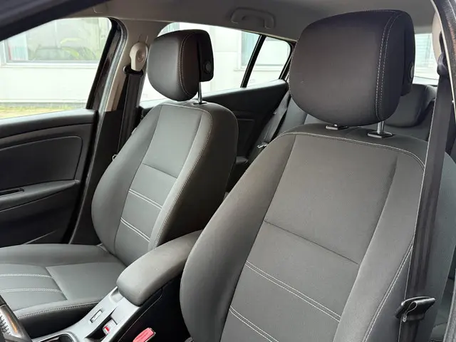 Renault Mégane 1.2 TCe Limited 2014 Benzine 12