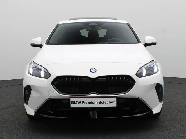 BMW 1 Serie 120 2024 Benzine 3