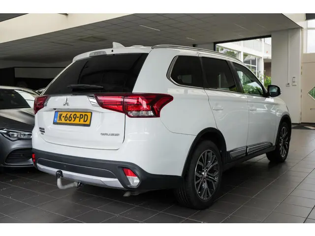 Mitsubishi Outlander 2.0 2017 Benzine 6