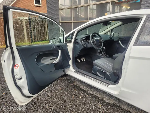 Ford Fiesta 1.25 Limited | AIRCO | 111.000KM | 2012 Benzine 33
