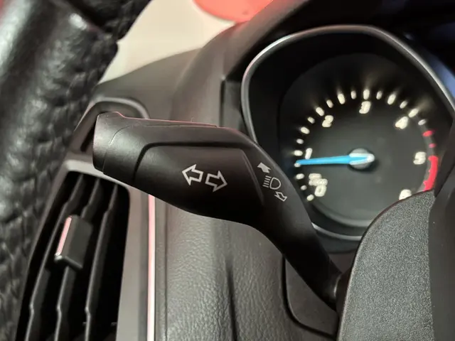 Ford Focus Wagon 1.6 TDCI Titanium 2015 Diesel 30