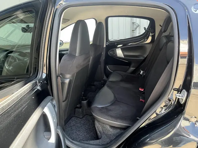 Peugeot 107 1.0 Black & Silver 2013 Benzine 15