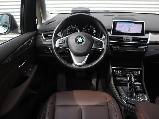 BMW 2 Serie Active Tourer 218i 2021 Benzine 8