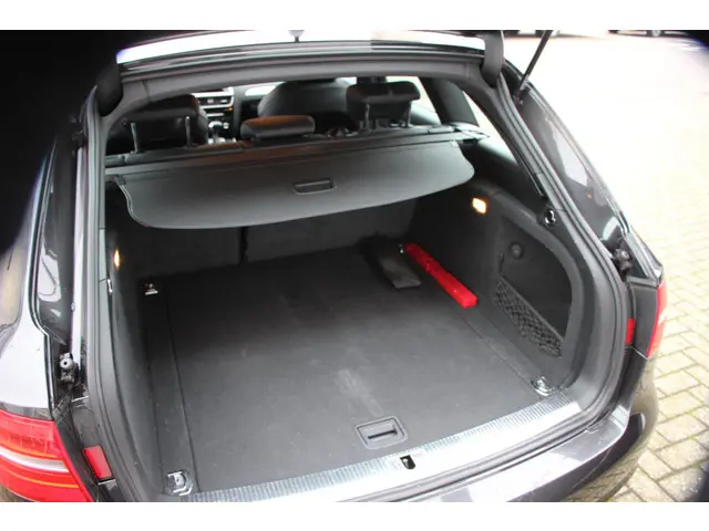 Audi A4 Avant 1.8 TFSI Pro Line S 2013 Benzine 27