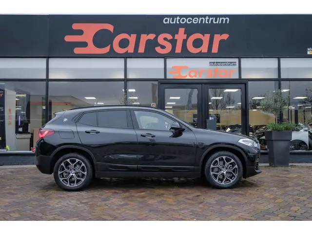 BMW X2 SDrive18i High Executive|Navi|Camera|18'' 2023 Benzine 6