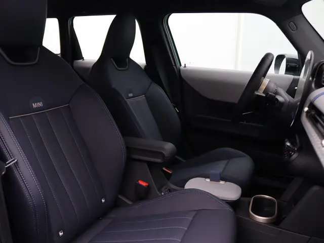 MINI 5-Deurs Cooper S 2025 Benzine 28