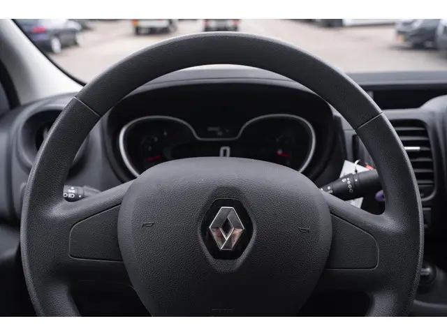Renault Trafic 2.0 dCi 120pk L2H1 Airco, 2021 Diesel 27