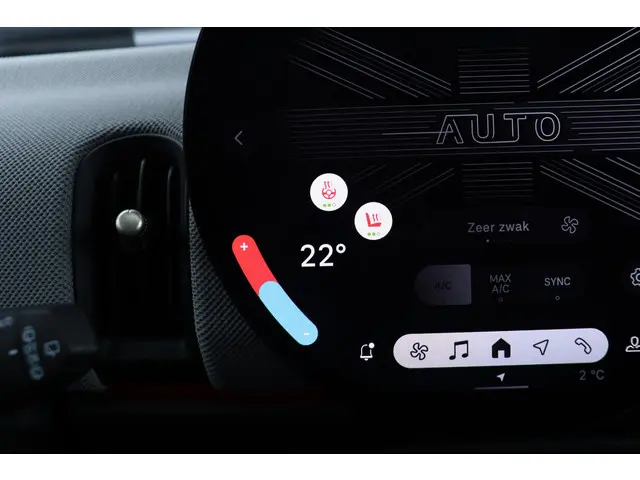 MINI 5-Deurs Cooper C 2024 Benzine 26