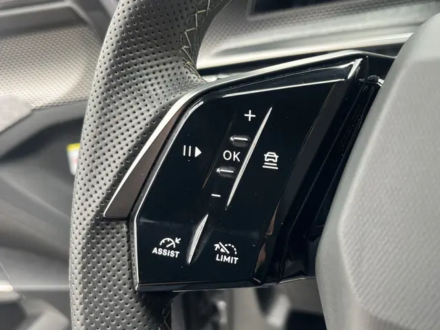 Peugeot 3008 Hybrid 136 GT 2024 Hybride Benzine 19