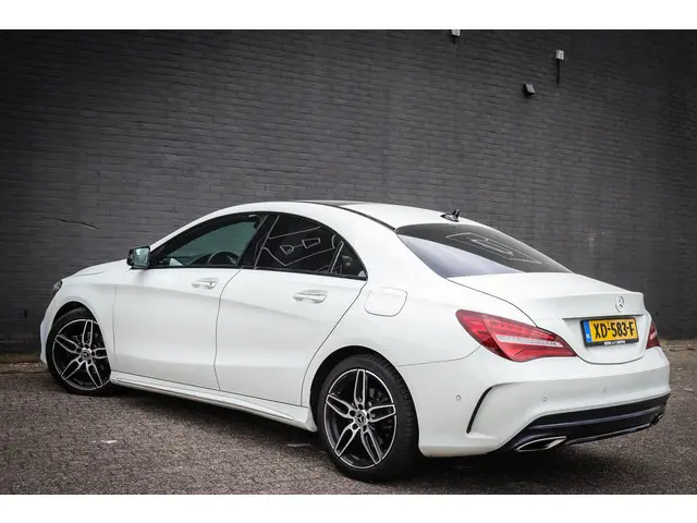 Mercedes-Benz CLA 180 Prestige 2017 Benzine 2