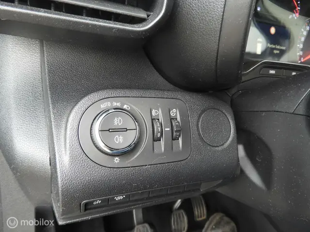 Opel Combo 1.6D L1H1 Innovation 2018 Diesel 26