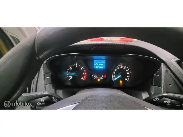 Ford Transit 350 2.0 TDCI L3H2 Ambiente 2017 Diesel 9