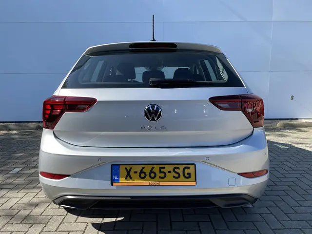 Volkswagen Polo 1.0 TSI Go 2023 Benzine 10