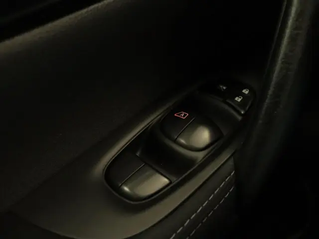 Nissan QASHQAI 1.2 Connect Edition 2016 Benzine 17