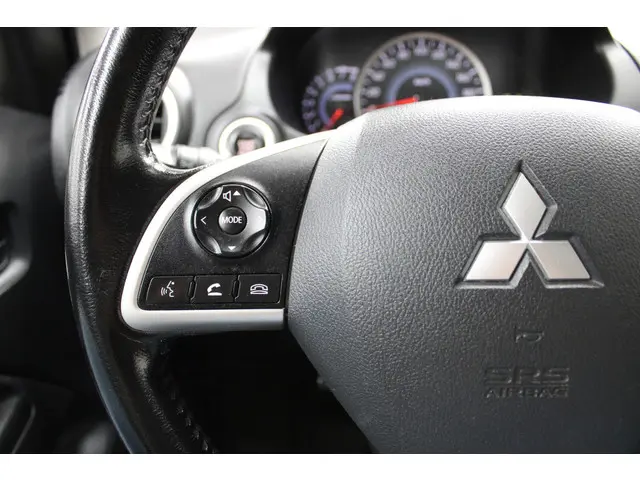 Mitsubishi Space Star 1.2 Intense Automaat 2014 Benzine 13