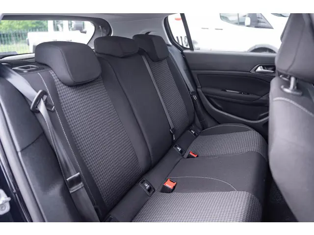 Peugeot 308 1.5 BlueHDi Blue Lease Active 2020 Diesel 37