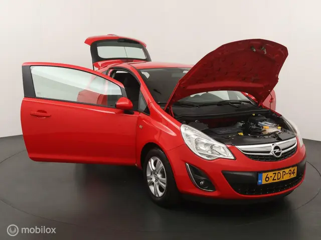 Opel Corsa 1.2-16V Berlin 2014 Benzine 24