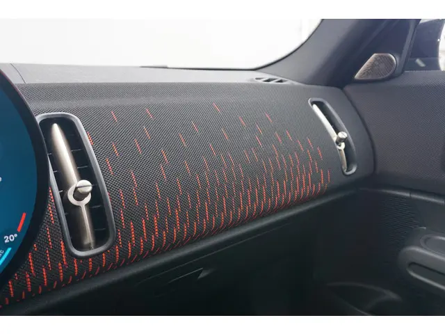 MINI Countryman SE ALL4 2024 Elektrisch 15
