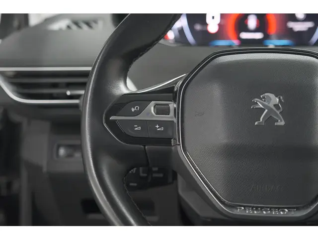 Peugeot 3008 PureTech 130 Allure 2021 Benzine 34