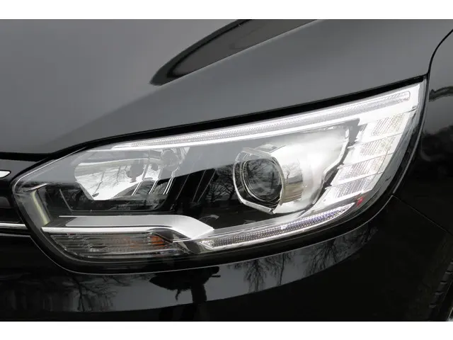 Renault Scénic 1.3 TCe 140 EDC Intens 2020 Benzine 6