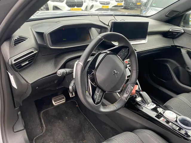 Peugeot 2008 1.2 PureTech GT 131pk 2021 Benzine 7