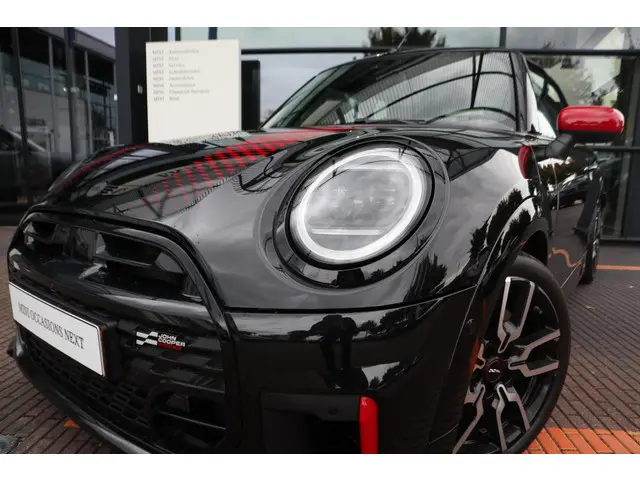 MINI Cabrio 2.0 JCW 2025 Benzine 9