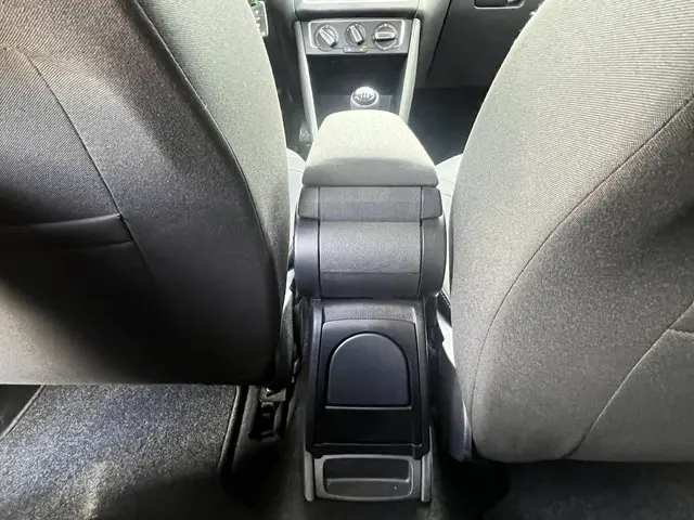 Volkswagen Polo 1.0 Comfortline Edition 2016 Benzine 24