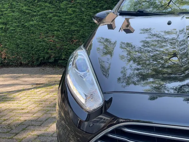 Ford Fiesta 1.0 Style|NAV|BT-Audio|LED| 2015 Benzine 3