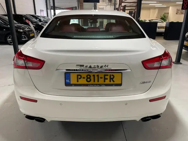 Maserati Ghibli S 3.0 V6 Bi-Turbo 2015 Benzine 8
