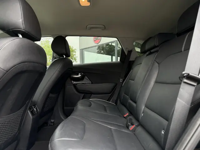 Kia e-Niro ExecutiveLine 64 kWh 2020 Elektrisch 14