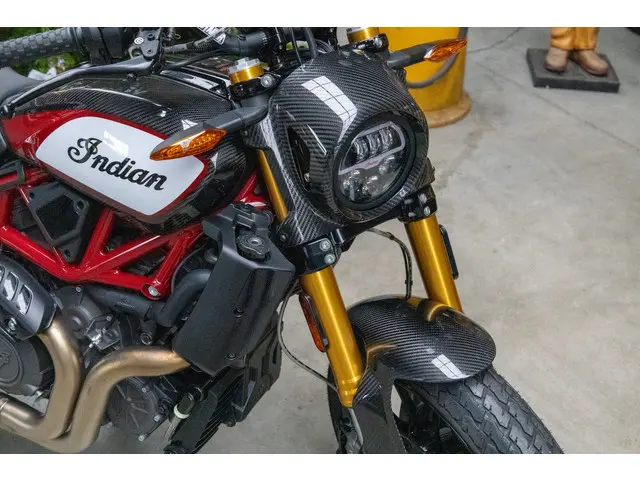 Indian FTR 1200 Carbon *Akrapovic* 2020 Benzine 36