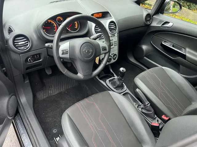 Opel Corsa 1.2-16V Rhythm Airco. PDC 2013 Benzine 9