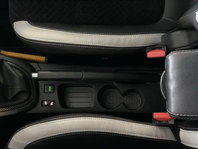 Renault Clio Estate TCe 90 Energy Bose 2019 Benzine 35