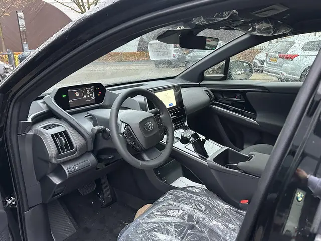 Toyota bZ4X Active 71 kWh 2025 Elektrisch 13