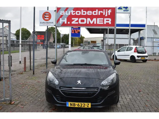 Peugeot RCZ 2