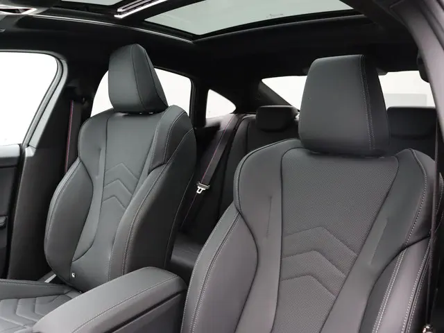 BMW 2 Serie Gran Coupé 220 2026 Benzine 8