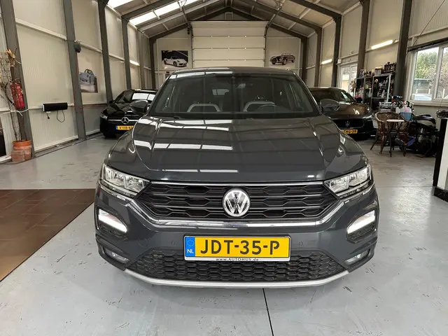 Volkswagen T-Roc 2