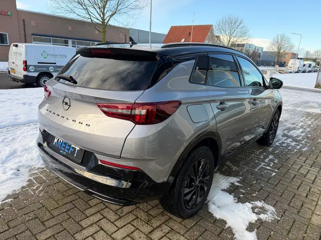 Opel Grandland 1.2 Turbo GS Line 2023 Benzine 7