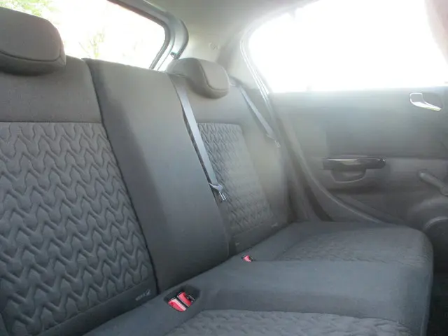 Opel Corsa 1.2 EcoFlex Active 2013 Benzine 6